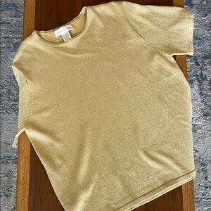 Casual Corner Shimmering Gold Short Sleeve Top